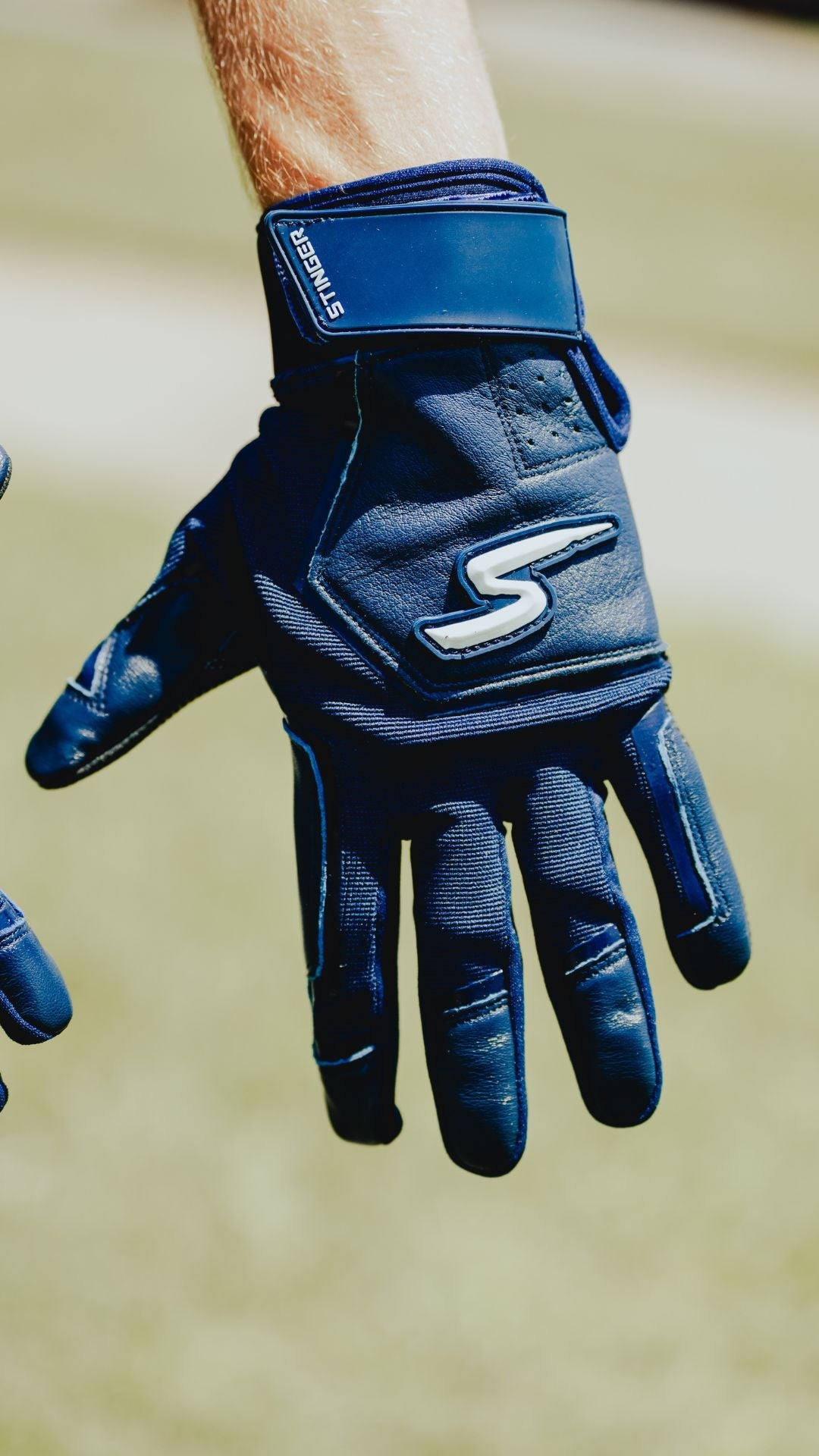 Color Crush Batting Gloves - Navy