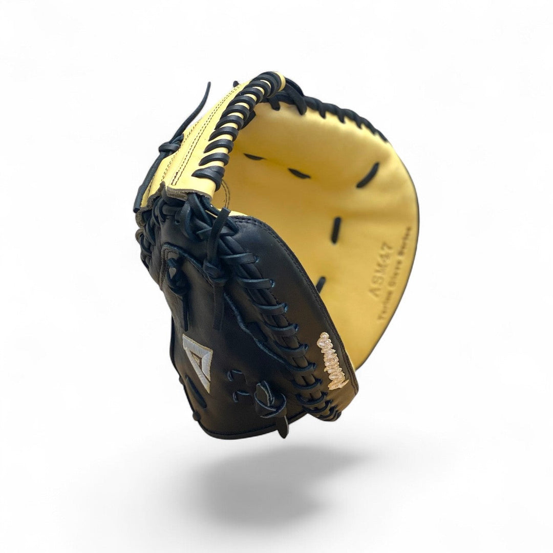 ASM 47 (33 inch circumference) Torino Catcher's Mitt