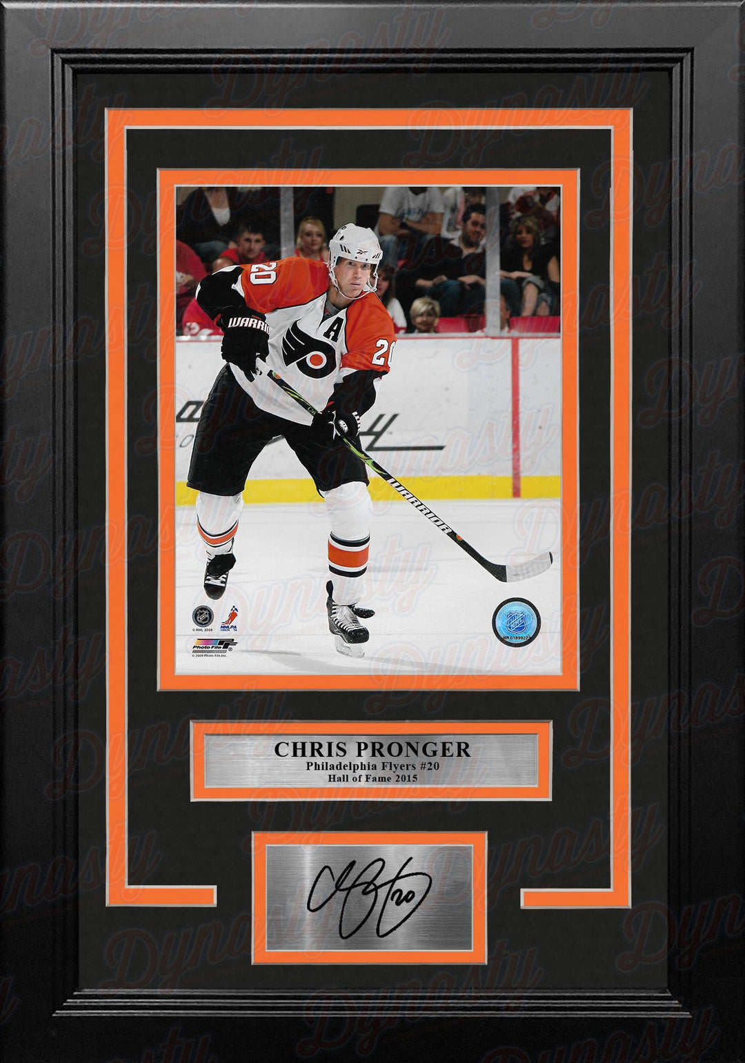 Chris Pronger in Action Philadelphia Flyers 8" x 10" Framed Hockey Photo with Engraved Autograph