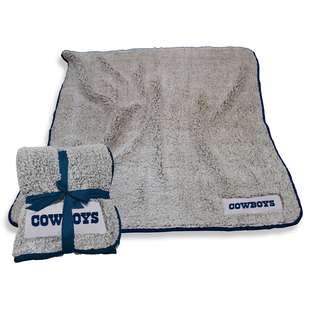 Dallas Cowboys 50" x 60" Frosty Fleece Throw Blanket