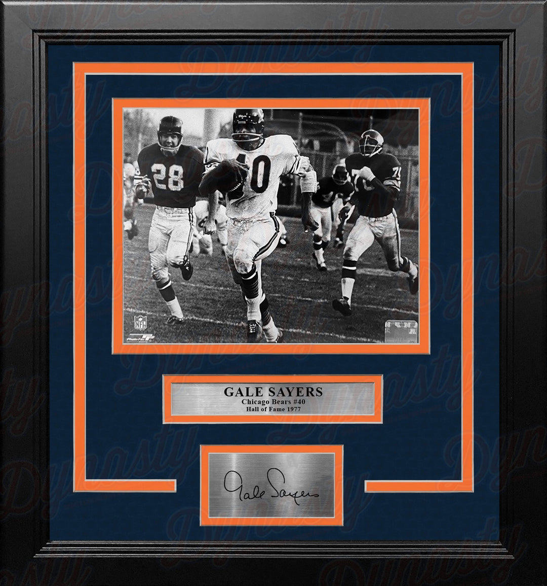 Gale Sayers in Action Chicago Bears 8" x 10" Framed Football Photo with Engraved Autograph
