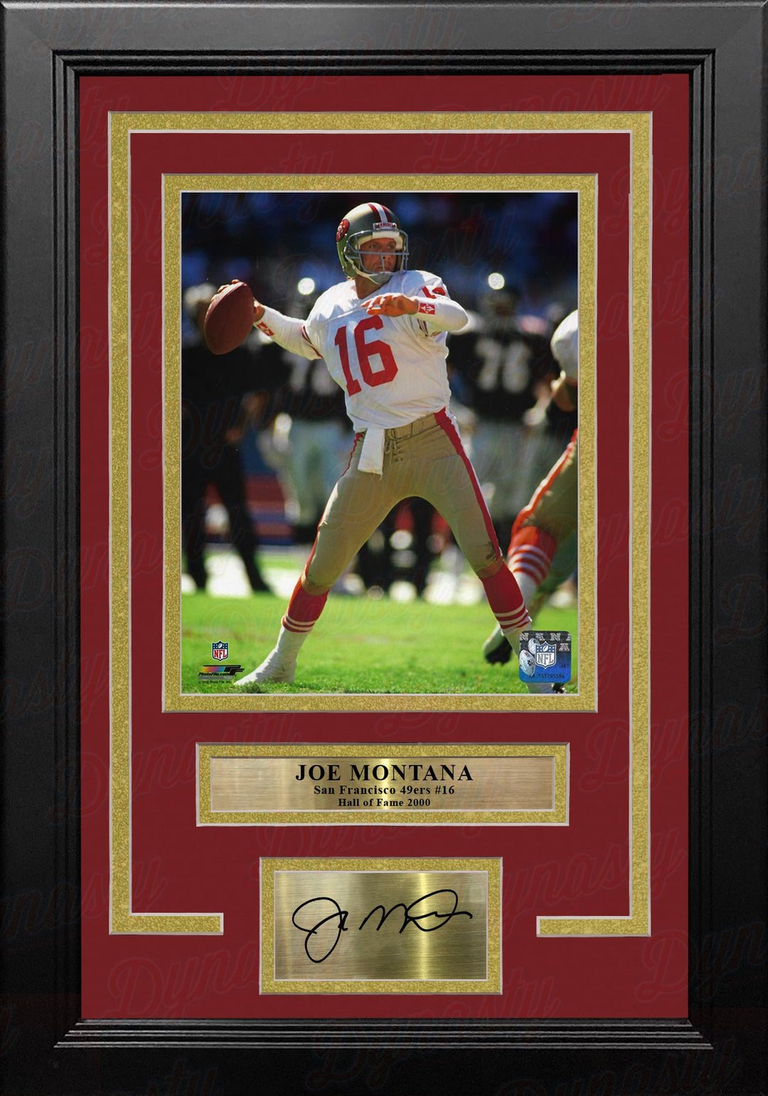 Joe Montana in Action San Francisco 49ers 8" x 10" Framed Football Photo with Engraved Autograph
