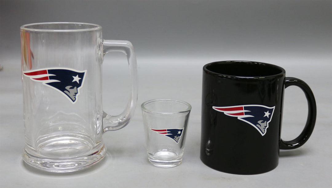 New England Patriots 3-Piece Glassware Gift Set
