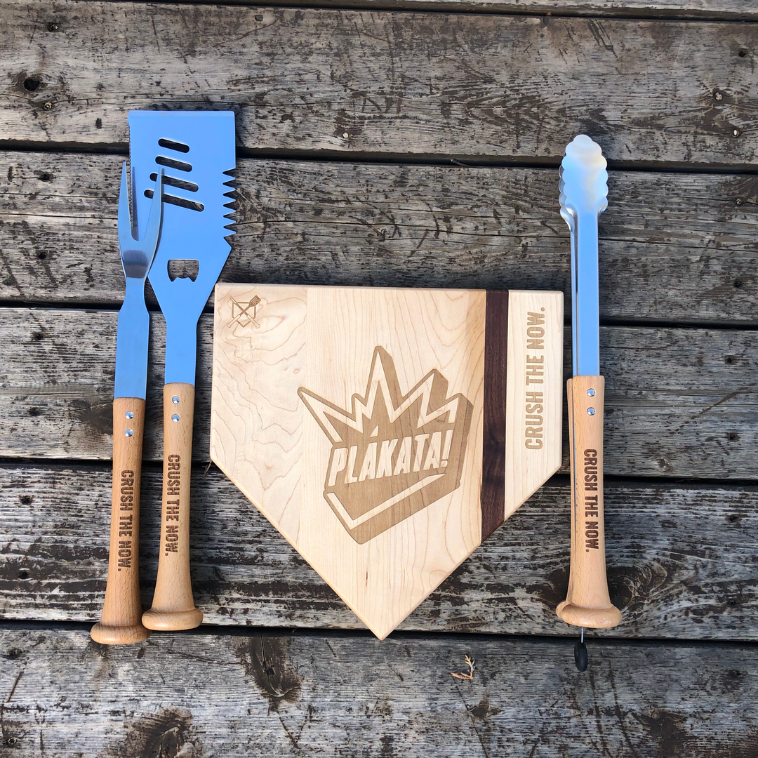 PLÁKATA! "Silver Slugger" Grill Set