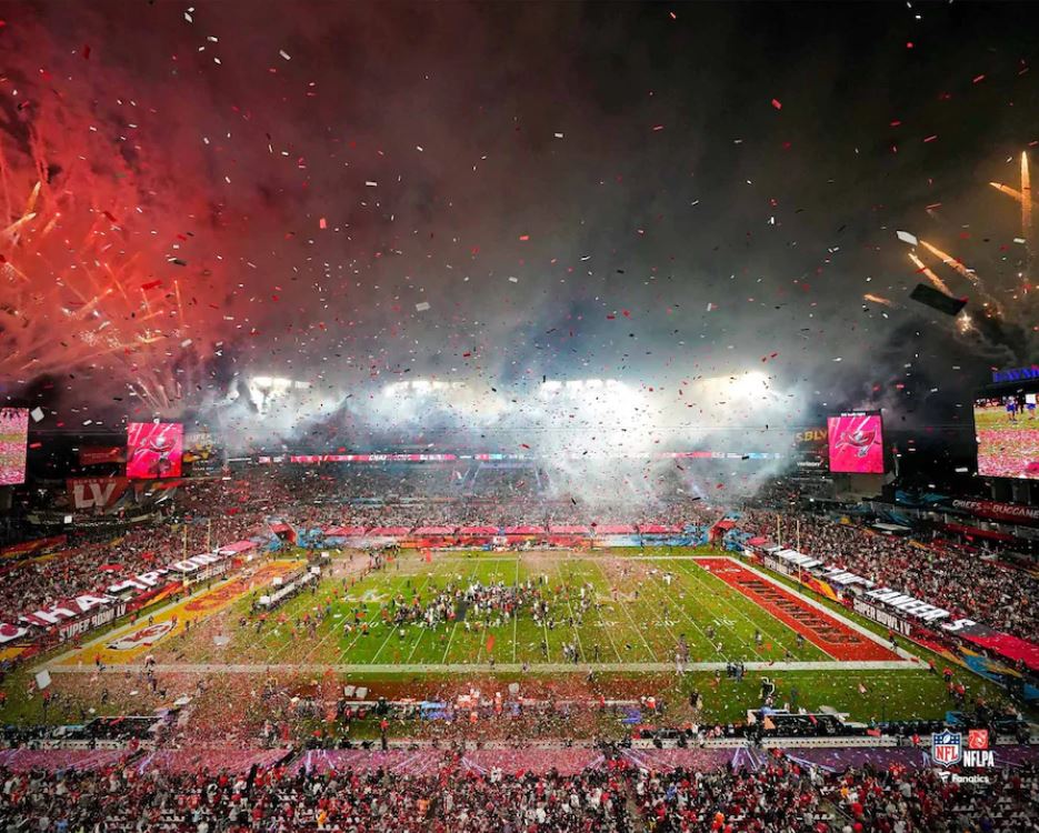 Tampa Bay Buccaneers Raymond James Stadium Super Bowl LV Celebration 8" x 10" Football Photo