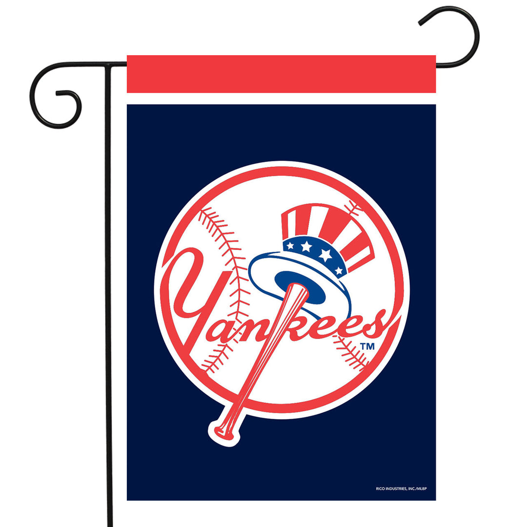 New York Yankees 12.5" x 18" Garden Flag