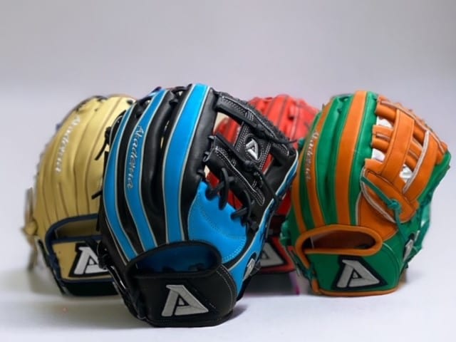 Akadema Customizer Custom Mitt - Torino