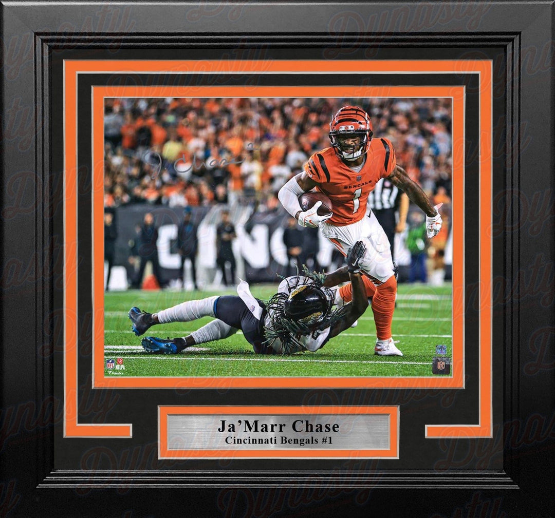Dynasty Sports & Framing Autographed Framed Football Photos Ja'Marr Chase in Action Cincinnati Bengals Autographed 8" x 10" Framed Football Photo
