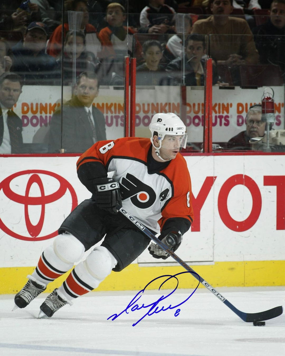 Dynasty Sports & Framing Autographed Hockey Photos Mark Recchi in Action Philadelphia Flyers Autographed 8" x 10" Hockey Photo