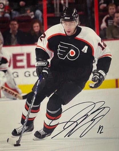 Dynasty Sports & Framing Autographed Hockey Photos Simon Gagne in Action Philadelphia Flyers Autographed 8" x 10" Hockey Photo
