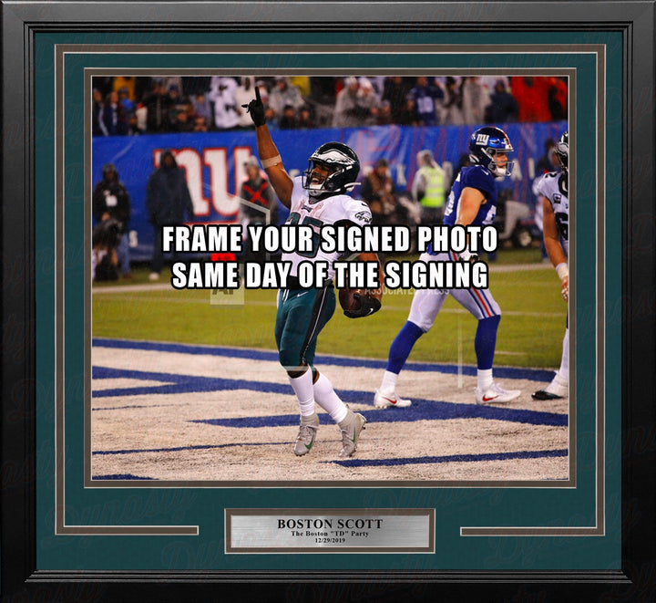 Dynasty Sports & Framing Custom Framing 11x14 Picture Frame Boston Scott Philadelphia Eagles Photo Frame Kit