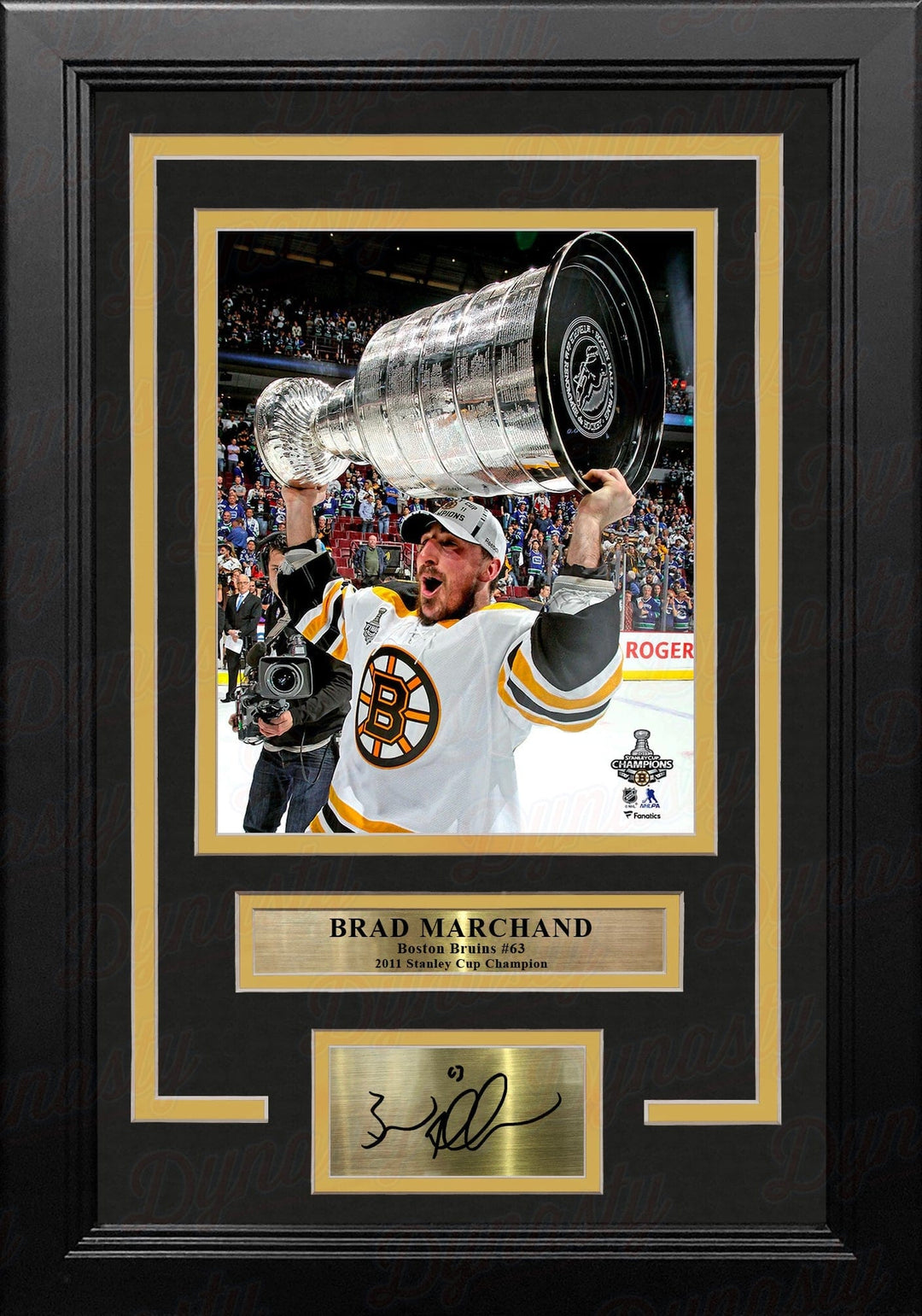 Dynasty Sports & Framing Engraved Signatures Brad Marchand 2011 Stanley Cup Trophy Boston Bruins 8" x 10" Framed Hockey Photo with Engraved Autograph