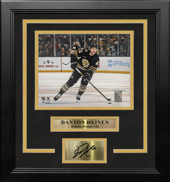Dynasty Sports & Framing Engraved Signatures Danton Heinen in Action Boston Bruins 8" x 10" Framed Hockey Photo with Engraved Autograph