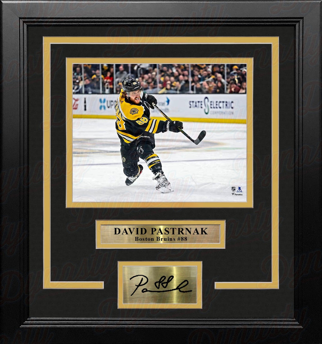 Dynasty Sports & Framing Engraved Signatures David Pastrnak Shooting Action Boston Bruins 8" x 10" Framed Hockey Photo with Engraved Autograph