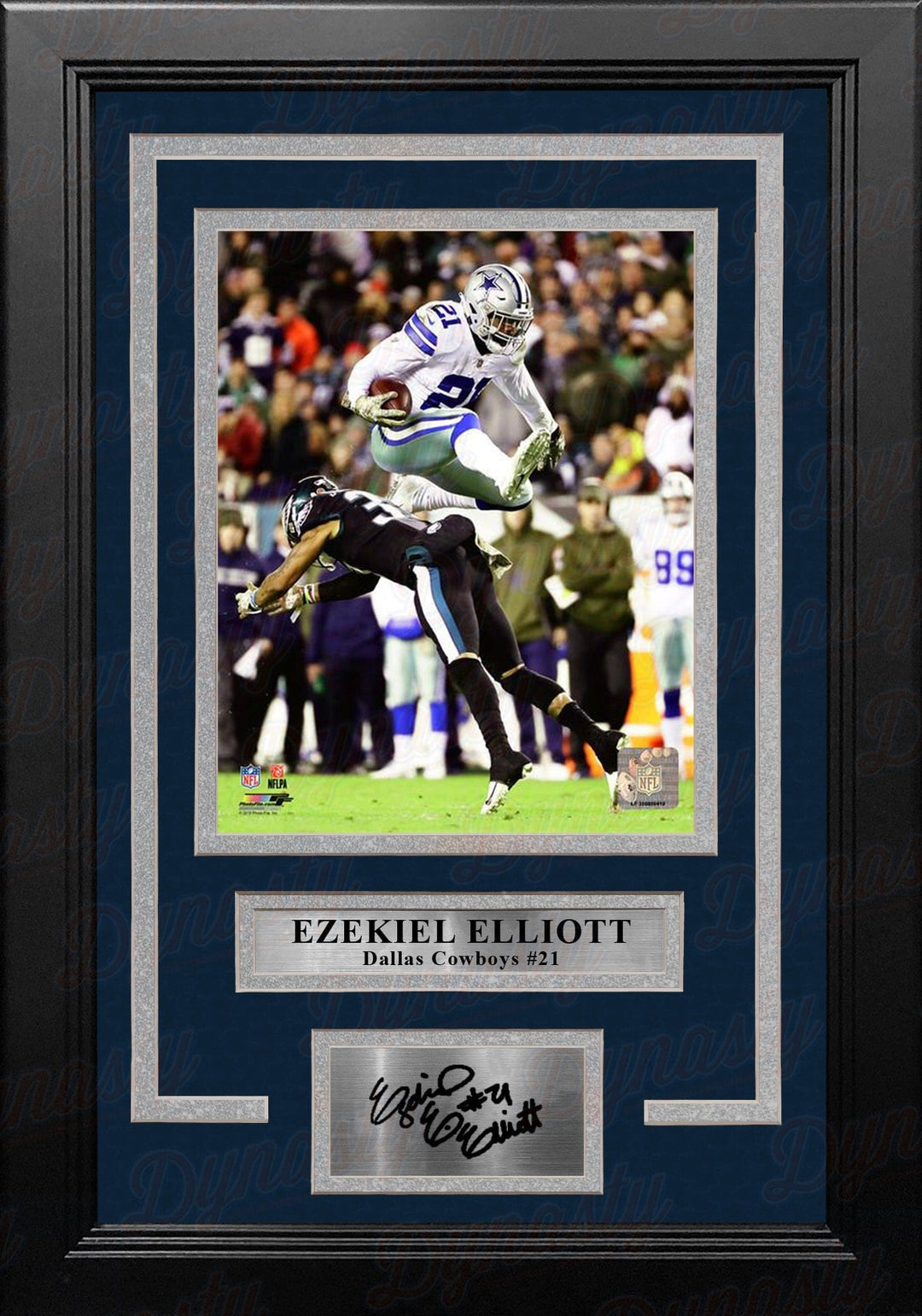 Dynasty Sports & Framing Engraved Signatures Ezekiel Elliott v. The Eagles Dallas Cowboys 8" x 10" Framed Football Photo with Engraved Autograph