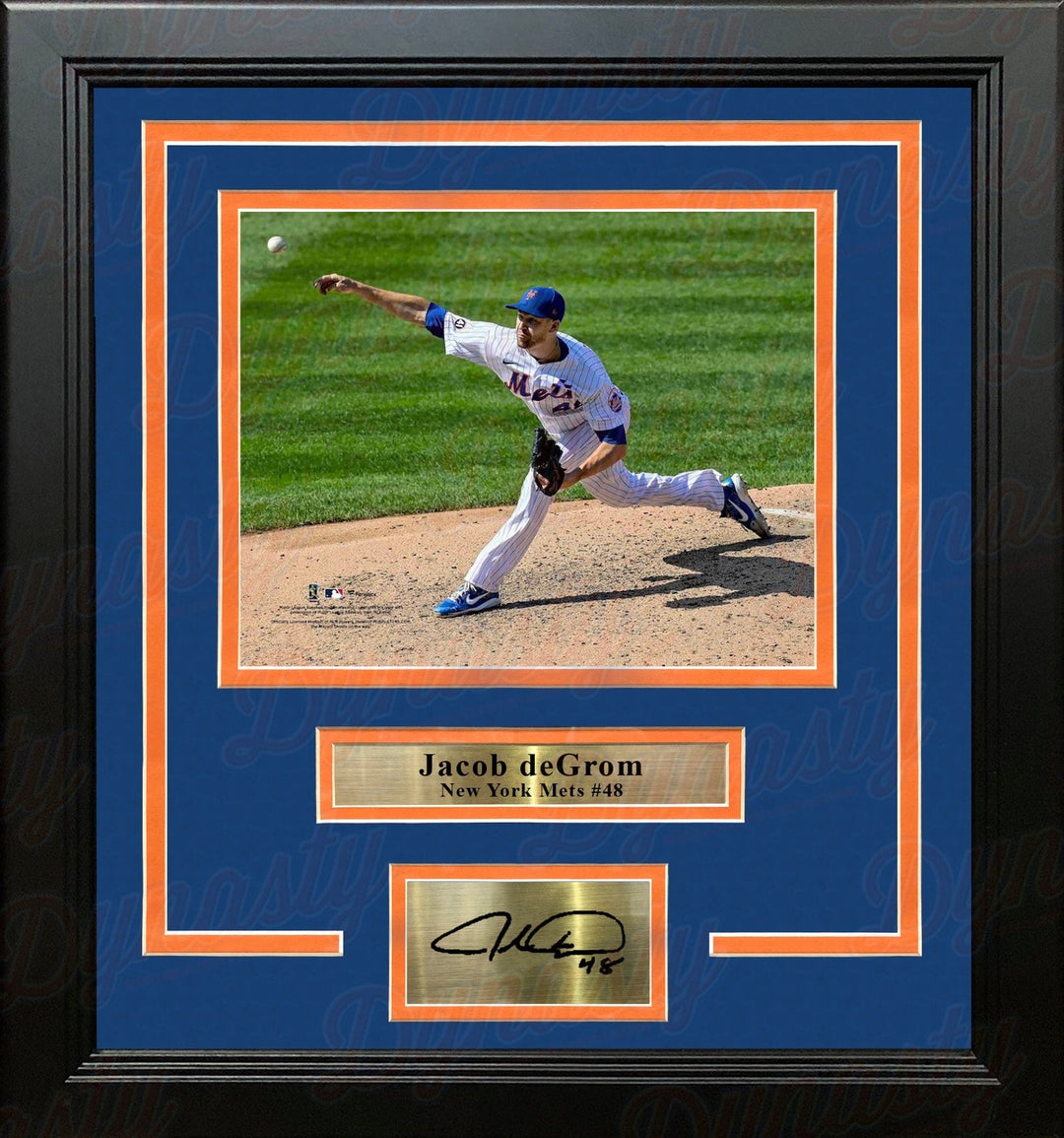 Dynasty Sports & Framing Engraved Signatures Jacob deGrom in Action New York Mets 8" x 10" Framed Baseball Photo with Engraved Autograph