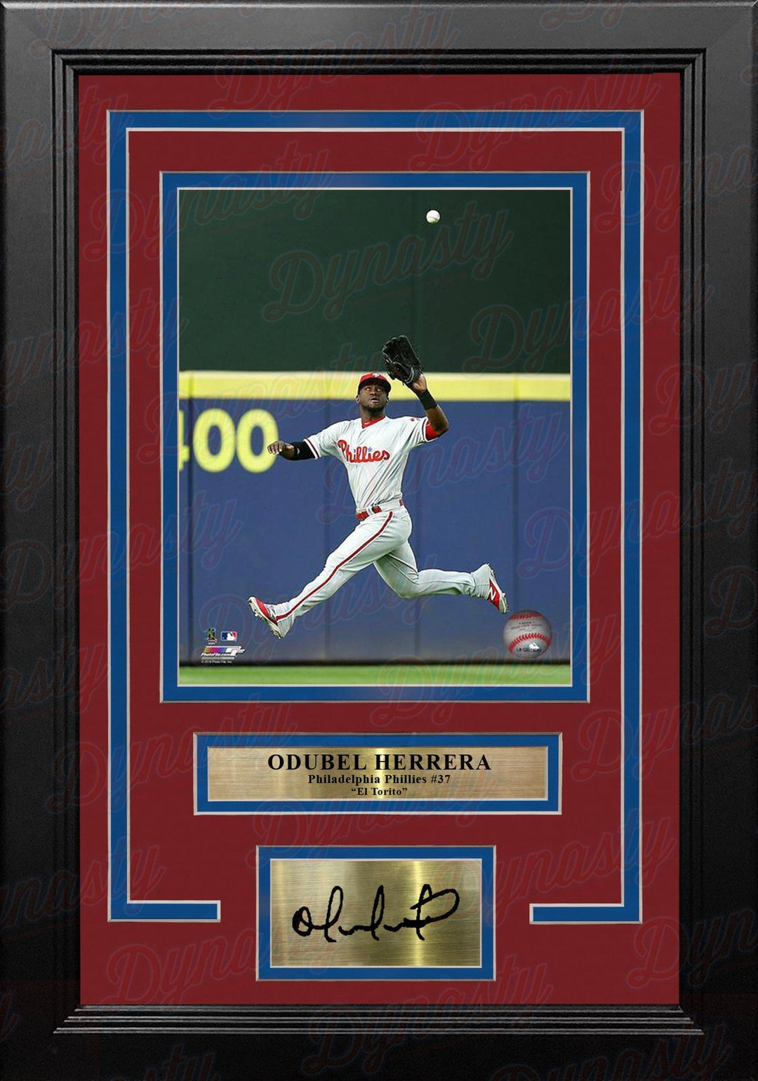Dynasty Sports & Framing Engraved Signatures Odubel Herrera Philadelphia Phillies Jump Catch MLB Baseball Framed Photo with Engraved Autograph