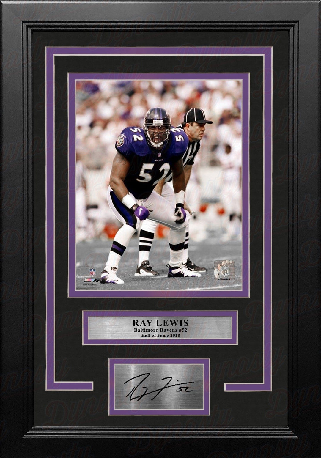 Dynasty Sports & Framing Engraved Signatures Ray Lewis Flexing on the Field Baltimore Ravens 8x10 Framed Football Photo with Engraved Autograph