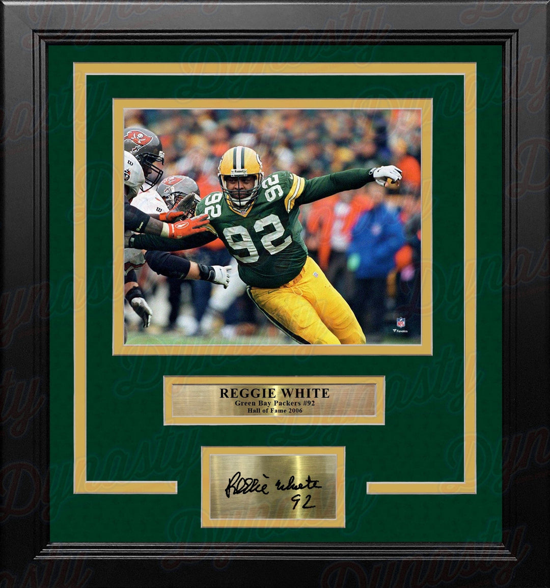 Dynasty Sports & Framing Engraved Signatures Reggie White in Action Green Bay Packers 8" x 10" Framed Football Photo with Engraved Autograph