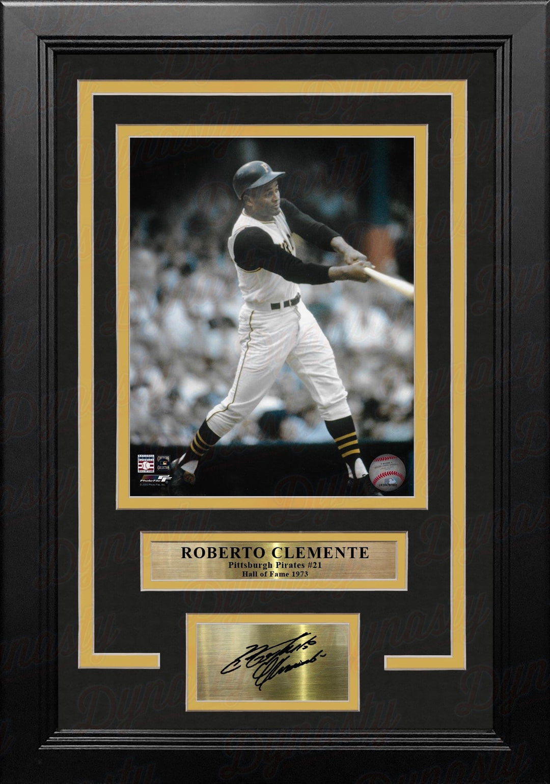 Dynasty Sports & Framing Engraved Signatures Roberto Clemente Swinging Action Pittsburgh Pirates 8" x 10" Framed Photo with Engraved Autograph