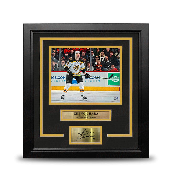 Dynasty Sports & Framing Engraved Signatures Zdeno Chara in Action Boston Bruins 8" x 10" Framed Hockey Photo with Engraved Autograph