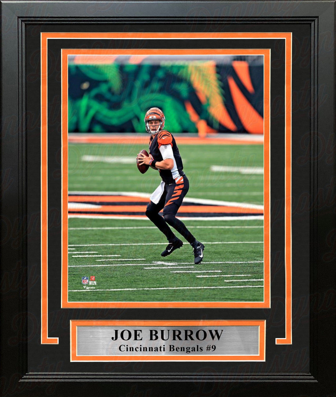 Dynasty Sports & Framing Framed Football Photos Joe Burrow in Action Cincinnati Bengals 8" x 10" Framed Football Photo