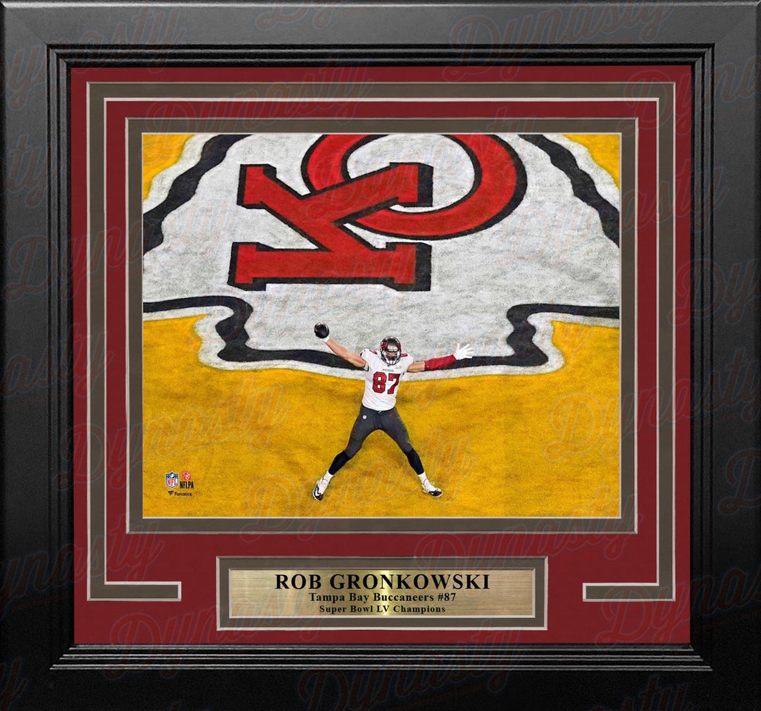 Dynasty Sports & Framing Framed Football Photos Rob Gronkowski Super Bowl LV End Zone Celebration Tampa Bay Buccaneers 8x10 Framed Football Photo