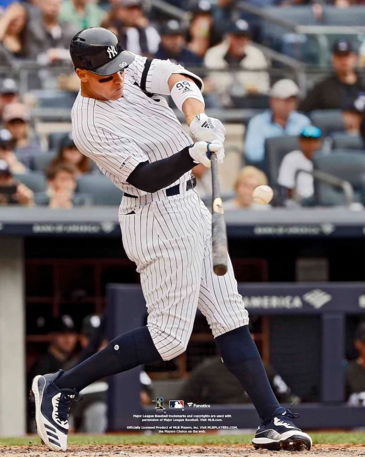 Dynasty Sports & Framing Unframed Baseball Photos Aaron Judge in Action New York Yankees 8" x 10" Baseball Photo