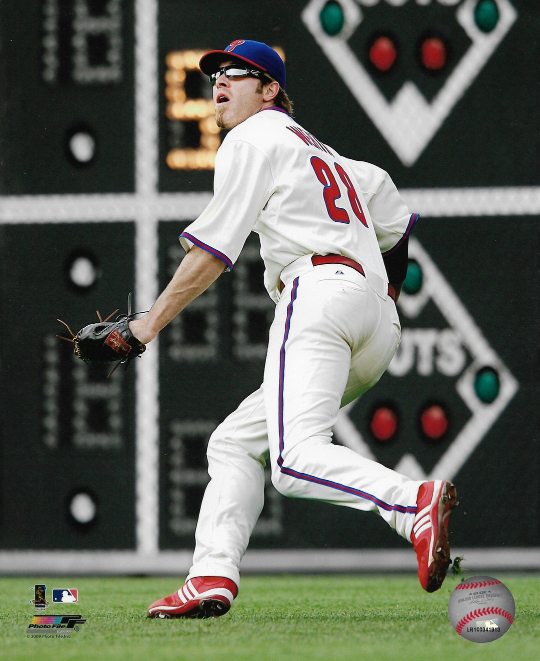 Dynasty Sports & Framing Unframed Baseball Photos Jayson Werth in Action Philadelphia Phillies 8" x 10" Baseball Photo