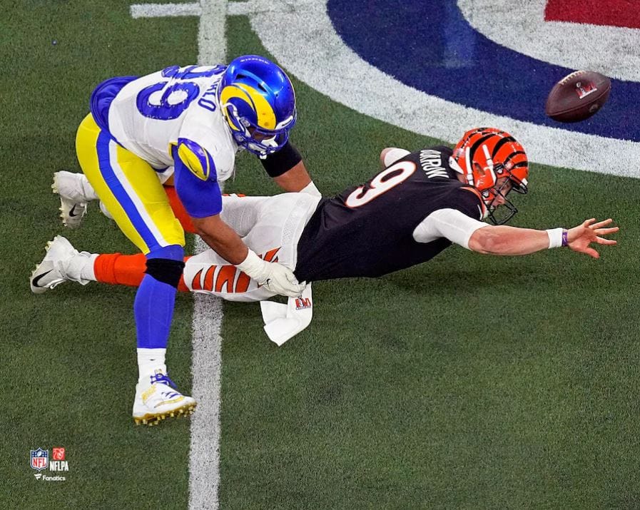 Dynasty Sports & Framing Unframed Football Photos Aaron Donald Super Bowl LVI Final Play Los Angeles Rams 8" x 10" Football Photo