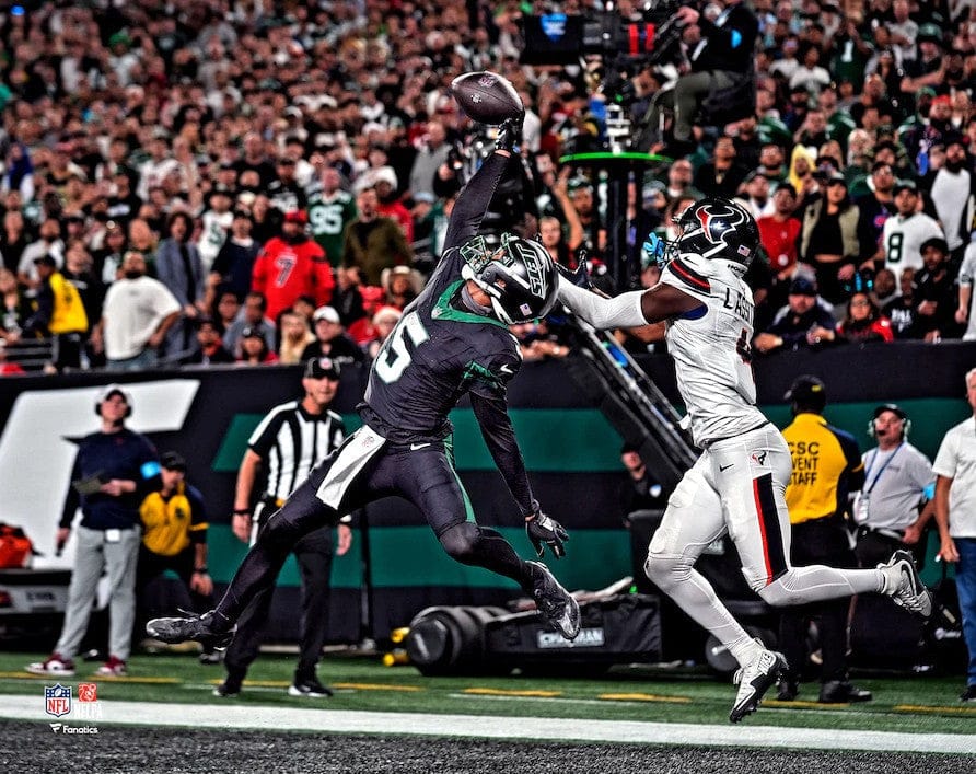 Dynasty Sports & Framing Unframed Football Photos Garrett Wilson One-Handed Touchdown Catch New York Jets 8" x 10" Football Photo