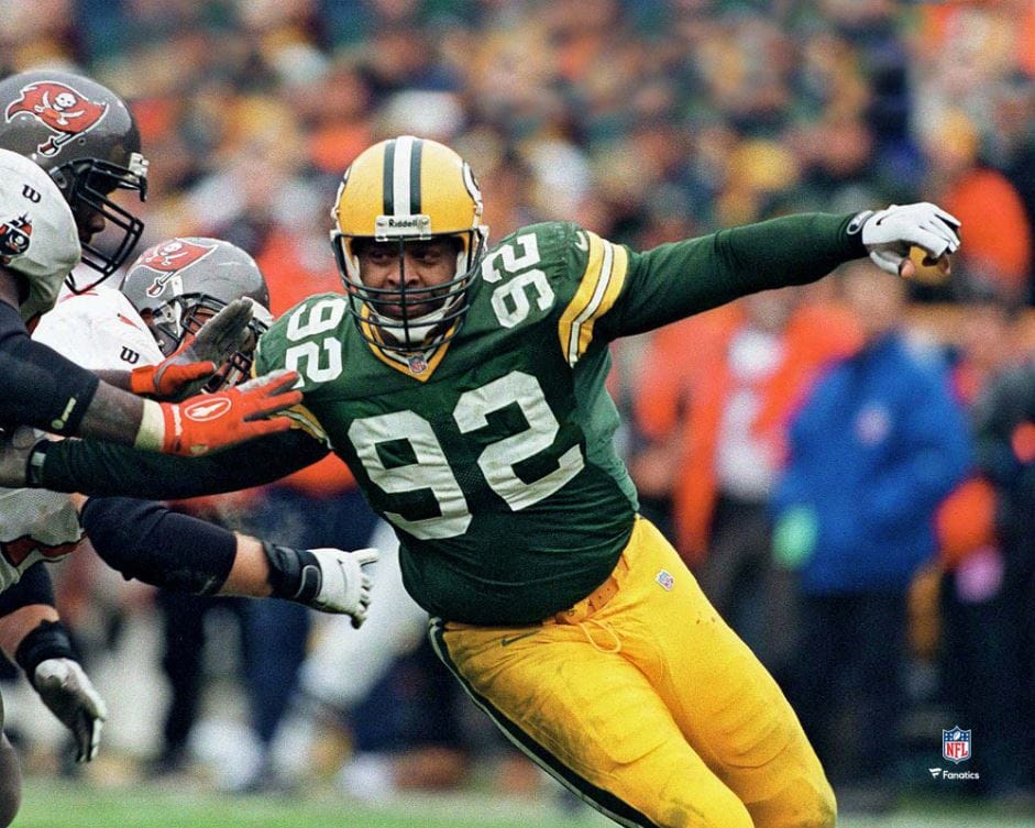 Dynasty Sports & Framing Unframed Football Photos Reggie White in Action Green Bay Packers 8" x 10" Football Photo