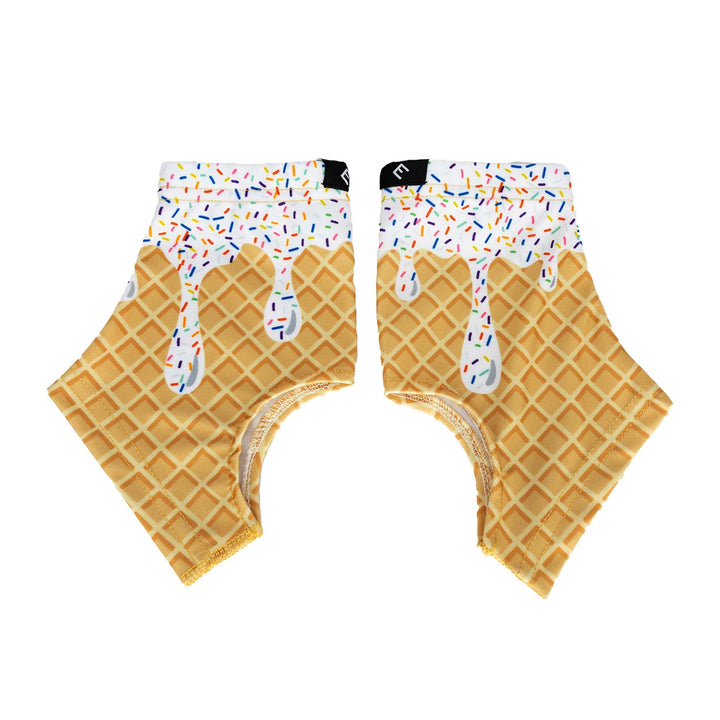 Elite Athletic Gear Cleat Covers White Ice Cream Cleat Covers (Spats)