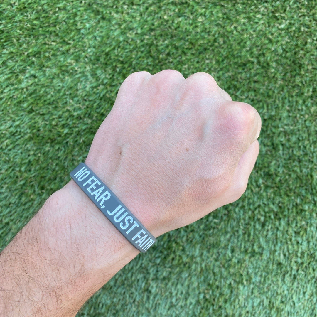 elite athletic gear NO FEAR, JUST FAITH Wristband