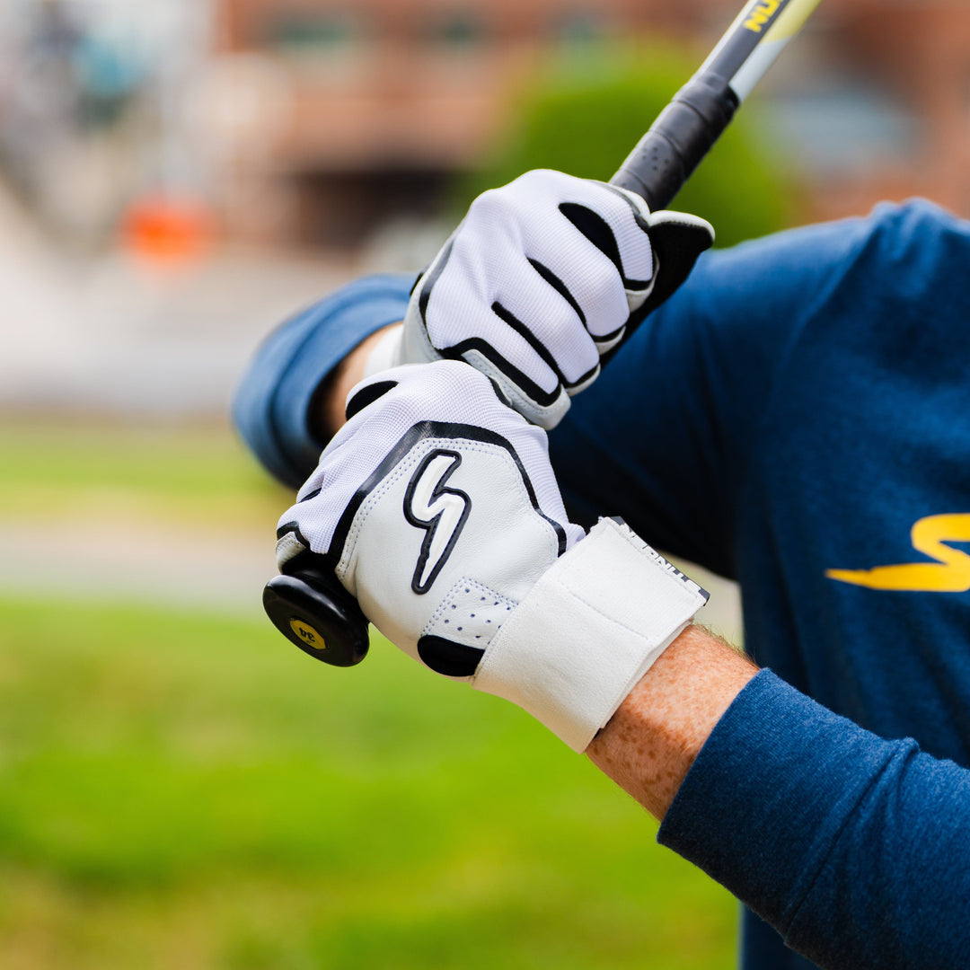 Stinger Sports Batting Gloves Winder Series Batting Gloves - Black & White