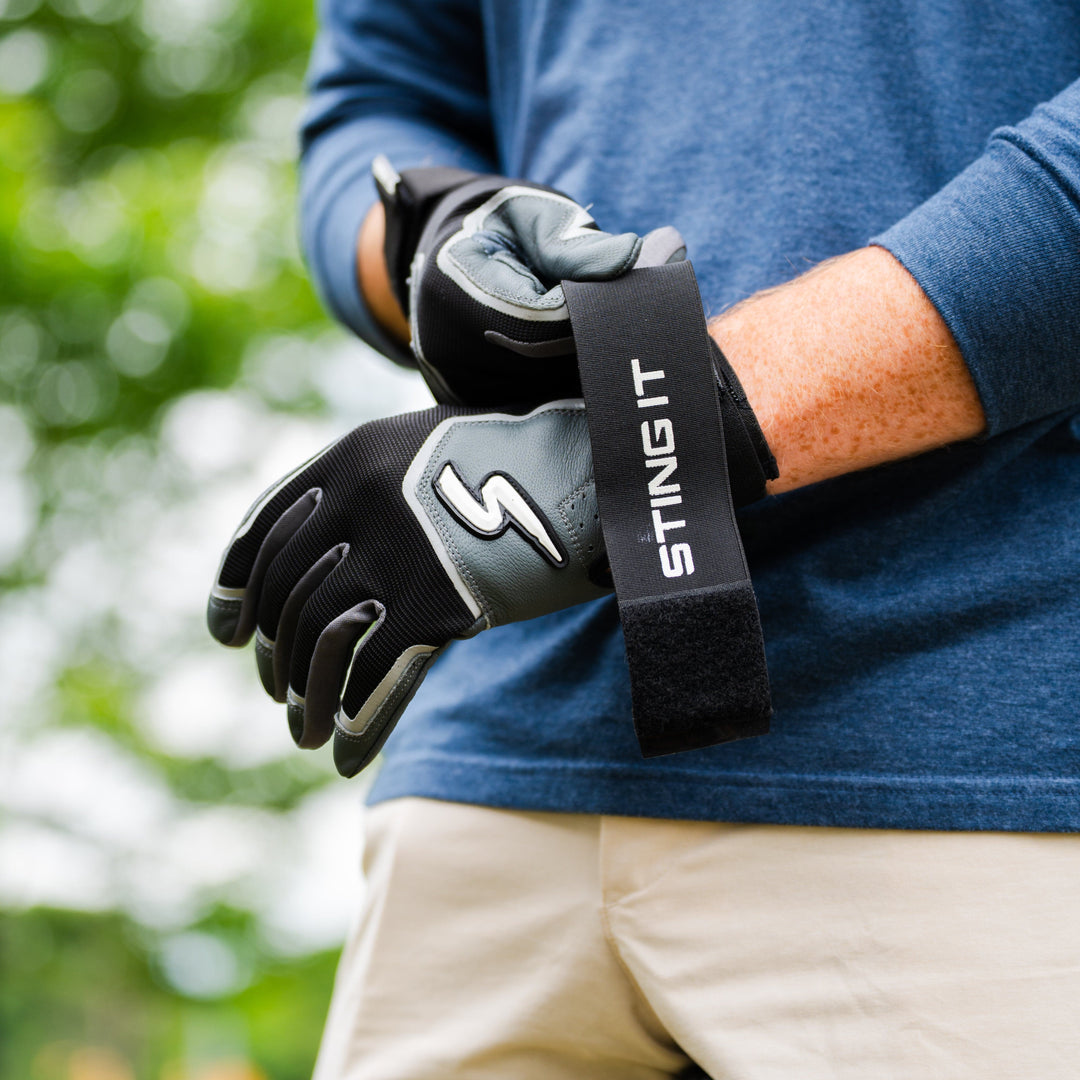 Stinger Sports Batting Gloves Winder Series Batting Gloves - Graphite & Black