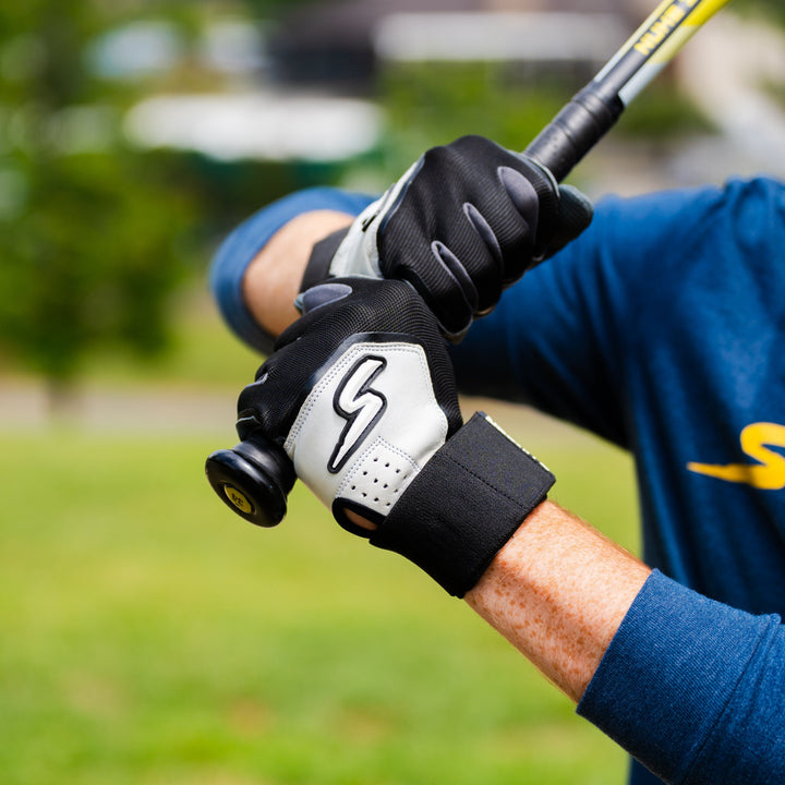 Stinger Sports Batting Gloves Winder Series Batting Gloves - Graphite/Black & White