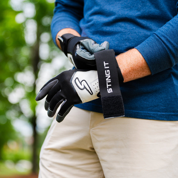 Stinger Sports Batting Gloves Winder Series Batting Gloves - Graphite/Black & White
