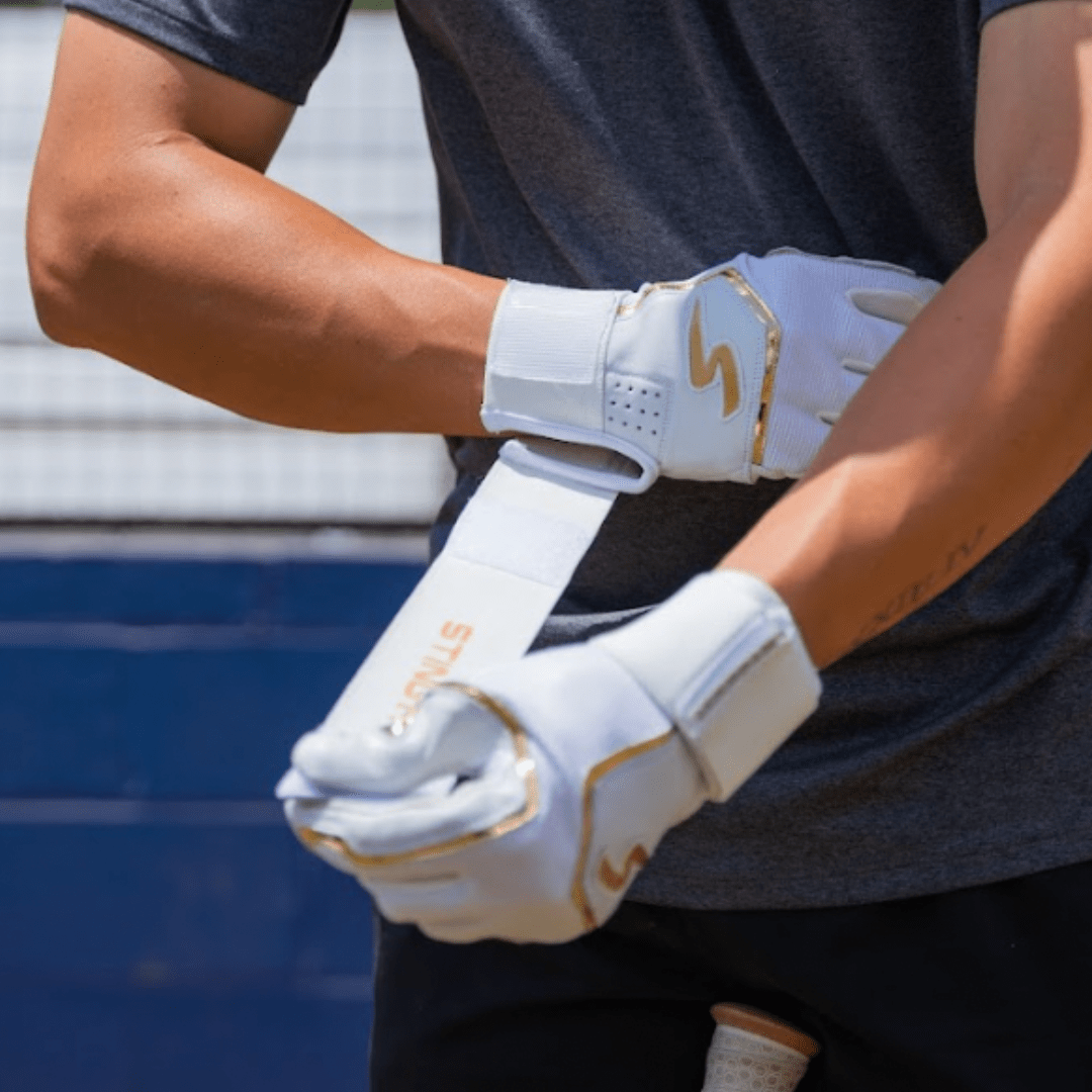 Stinger Sports Batting Gloves Winder Series Batting Gloves - White & Gold Chrome