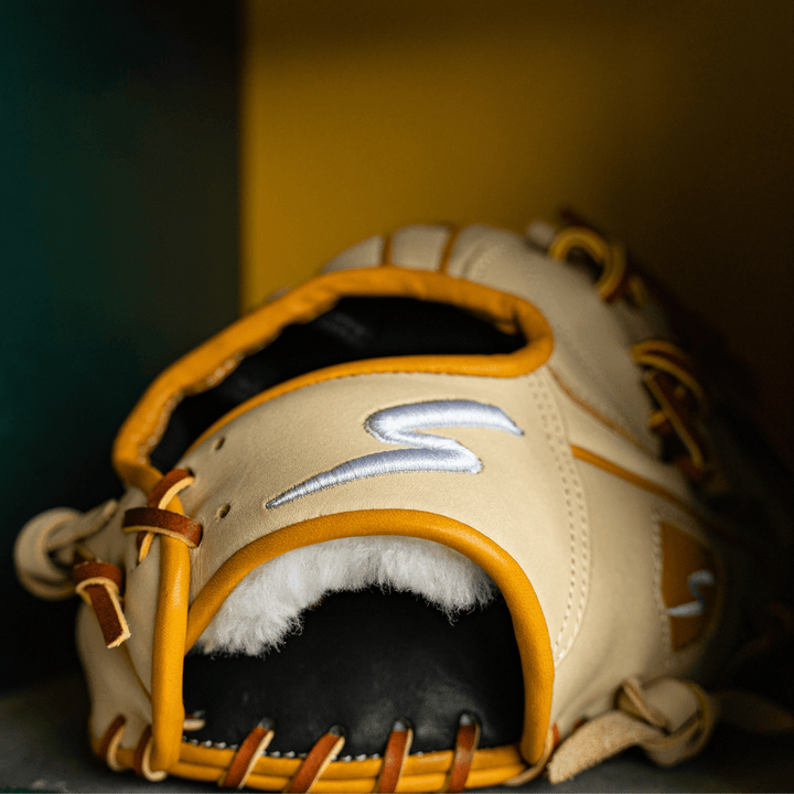 Stinger Sports Fielding Gloves Sand Series Infield Baseball Glove